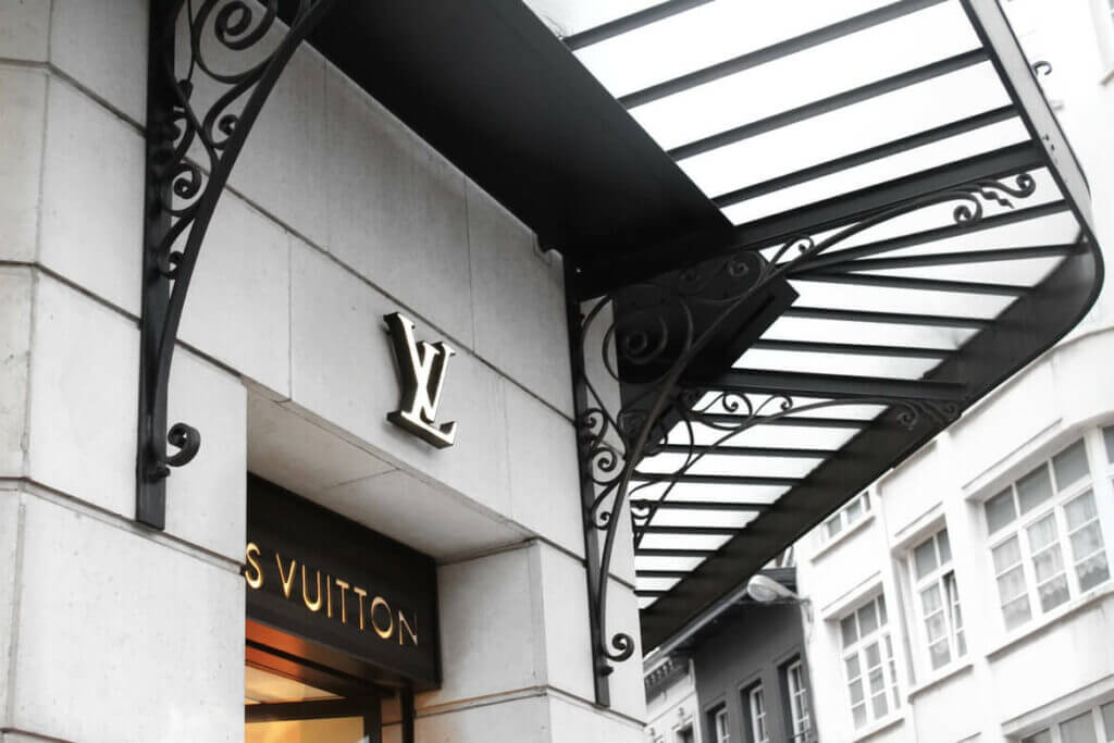 Louis vuitton store front