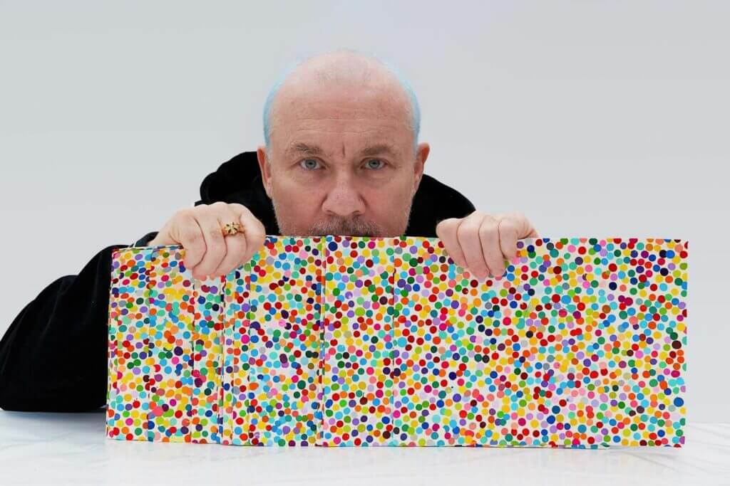 Artist Damien Hirst to Burn Thousands of Art Pieces as NFT Project